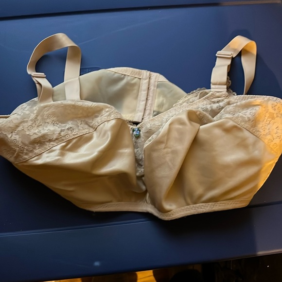 Like new Beauty by Jeunique nude color bra size 46G. - Picture 1 of 5